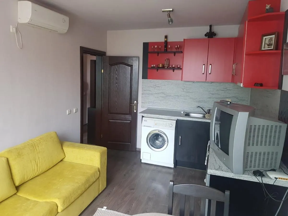 Budget Holiday Apartments First Sea Line Coast Pomorie 0*,  Bulgaria