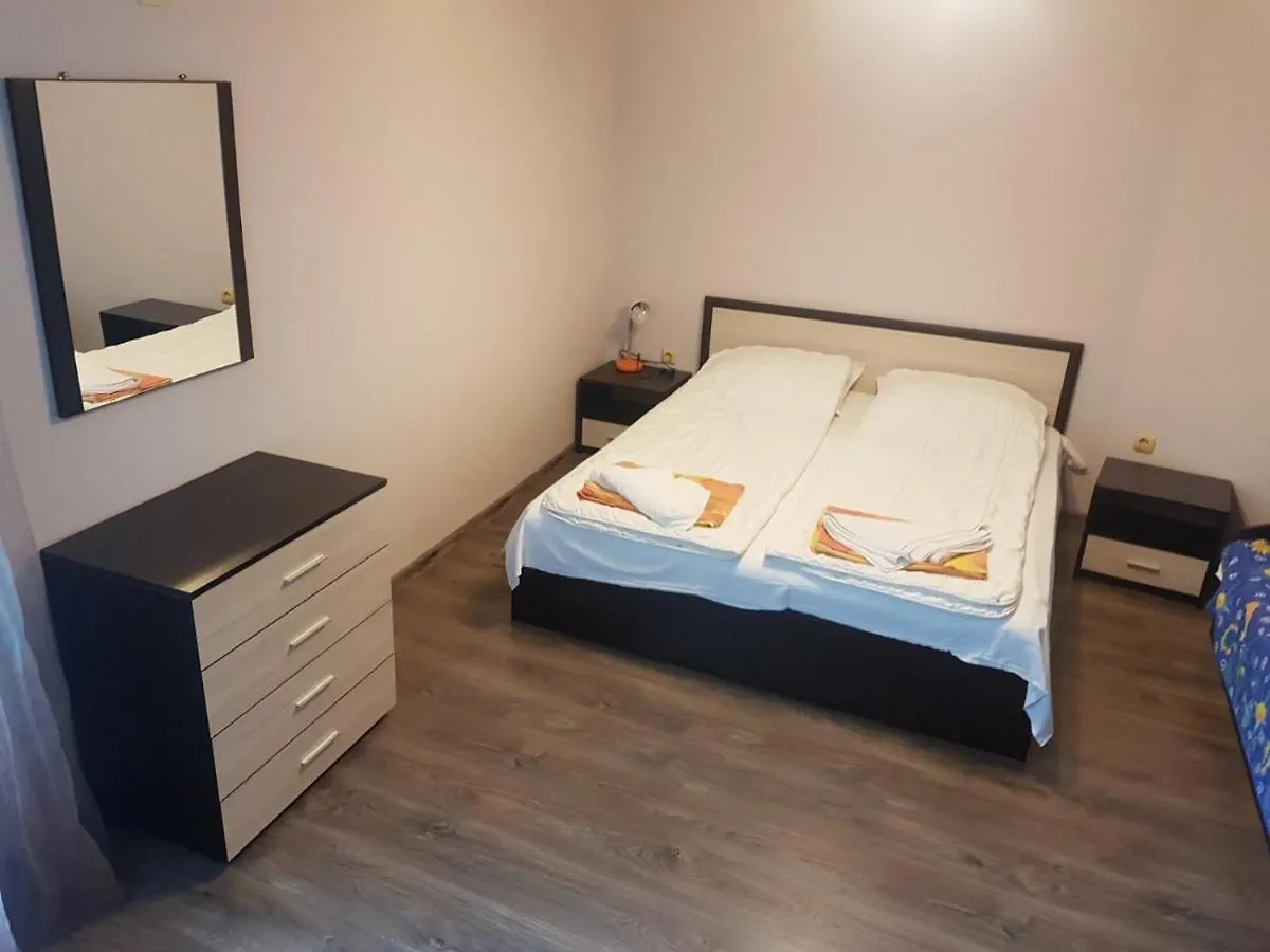 Budget Holiday Apartments First Sea Line Coast Pomorie