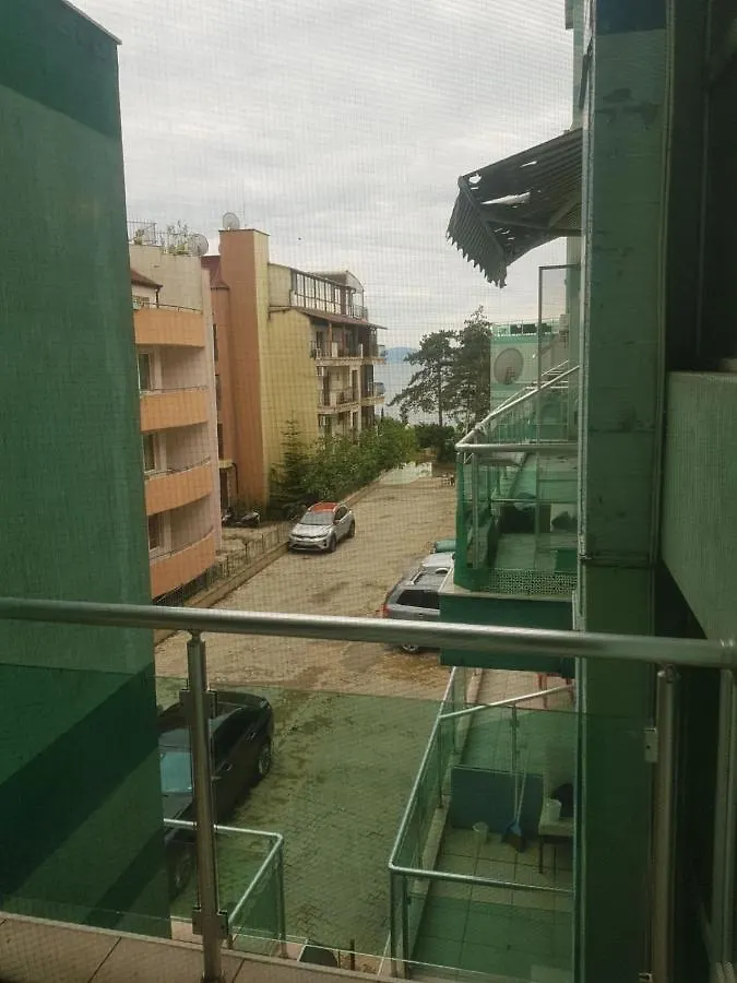 Budget Holiday Apartments First Sea Line Coast Pomorie