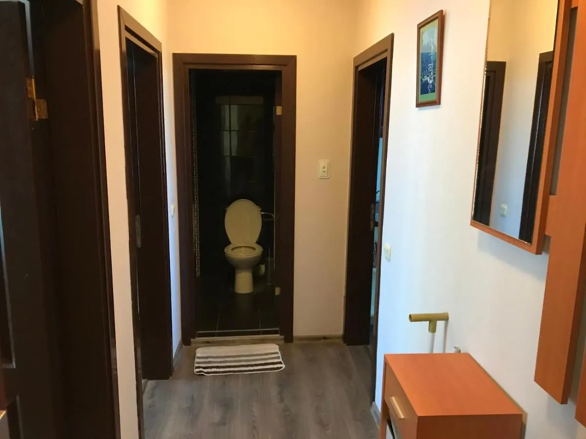 Budget Holiday Apartments First Sea Line Coast Pomorie 0*,